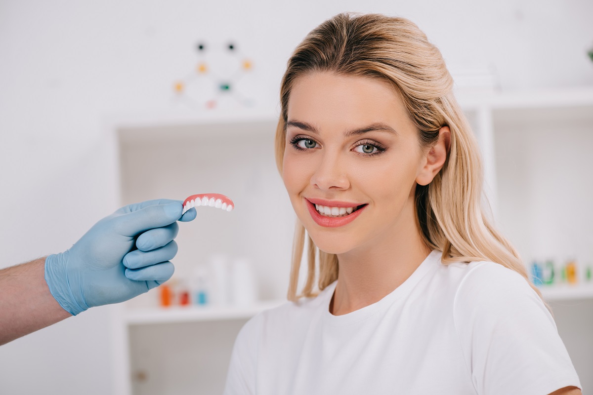 Do veneers look fake